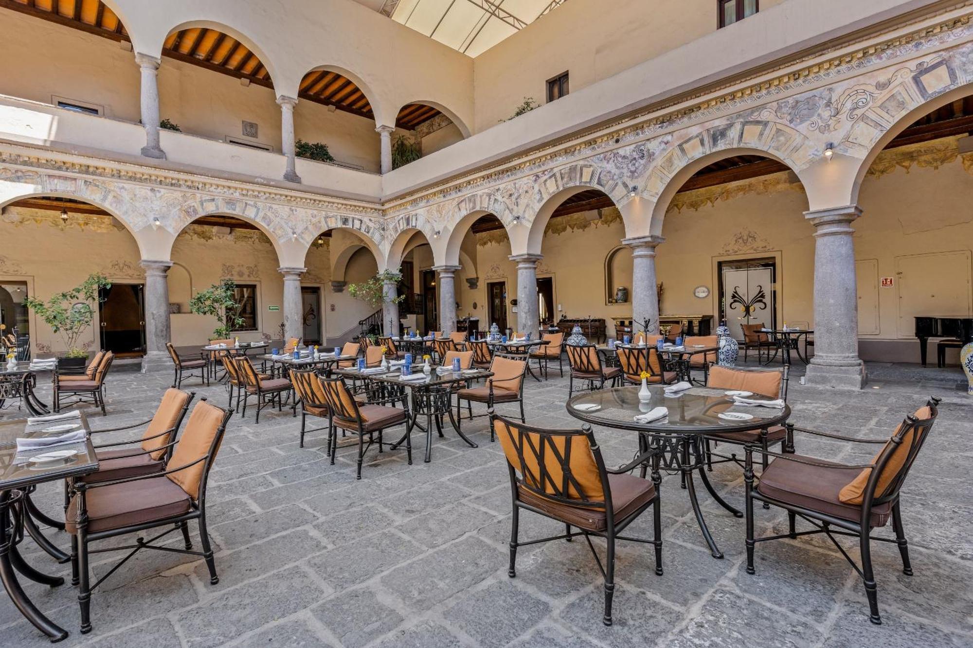 Quinta Real Puebla Hotell Exteriör bild Restaurant