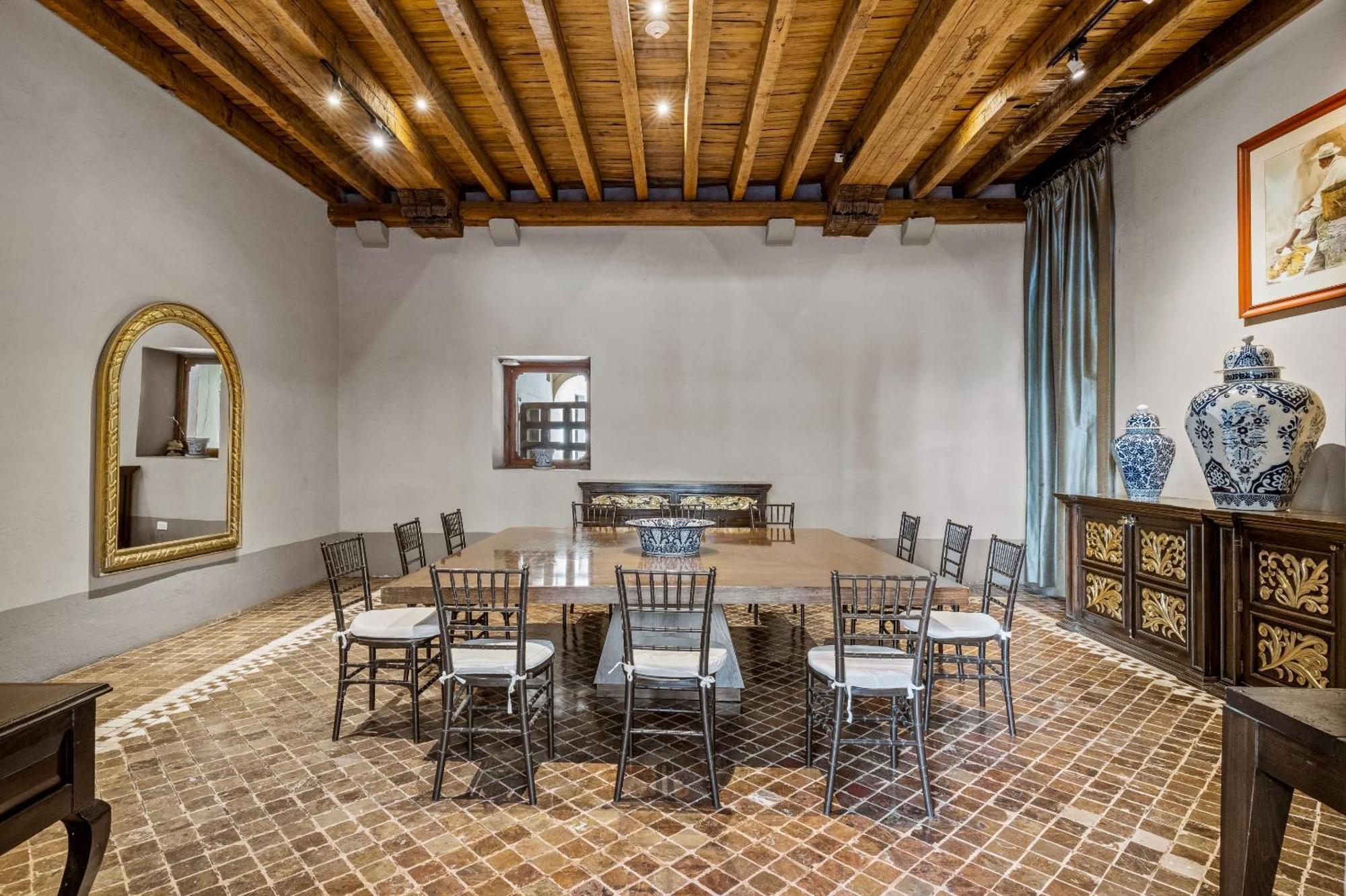 Quinta Real Puebla Hotell Exteriör bild The dining room